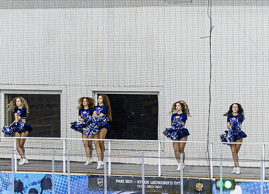 img4.jpg